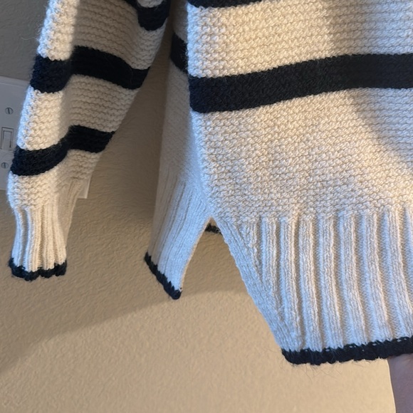 NWOT Topshop Oversized sweater - Picture 3 of 5